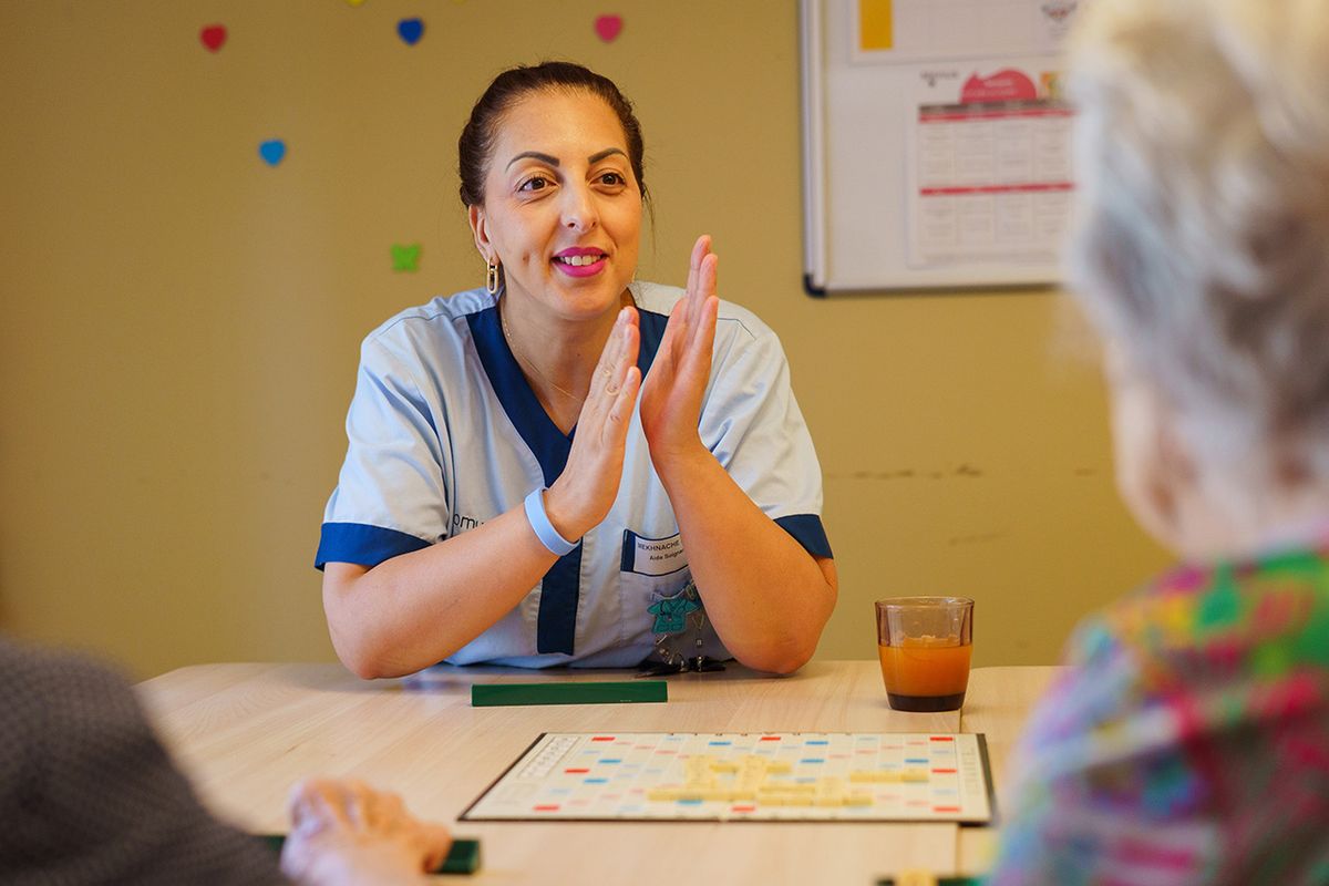 Animations ludiques et encadrement bienveillant - maison de retraite Lyon