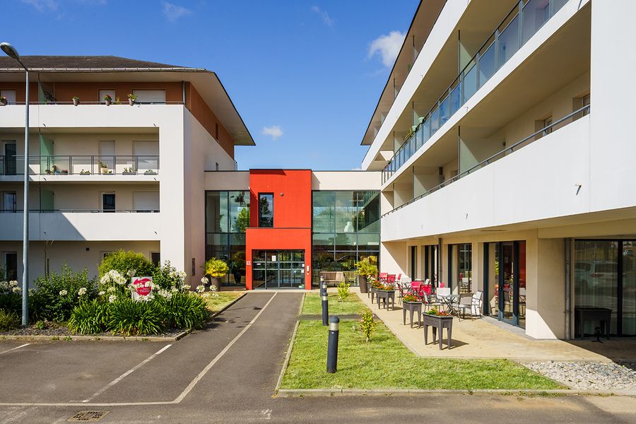 facade residence service seniors templitudes d'avrille