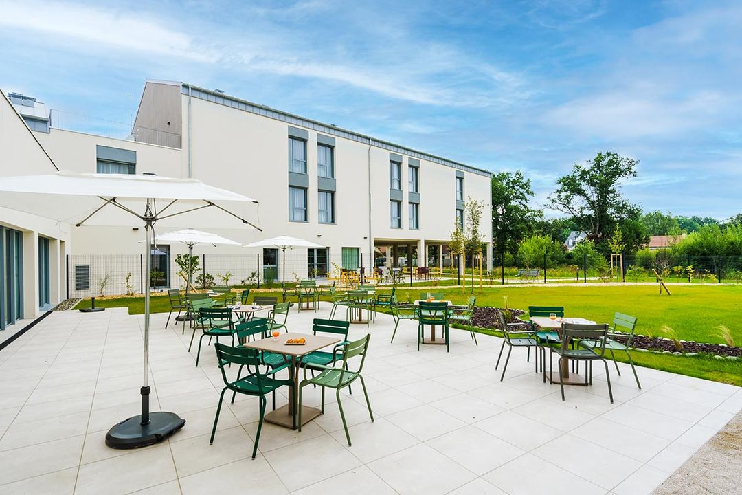 jardin de l'ehpad la belle anglaise à pau