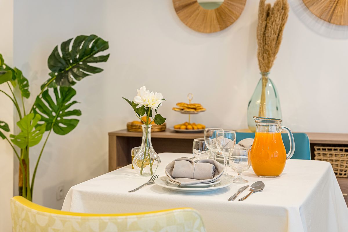 table décoré et dressé residence seniors les terrasses de sainte marthe marseille