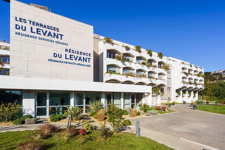 facade maison de retraite moderne et contemporain à Marseille, Résidence Du Levant