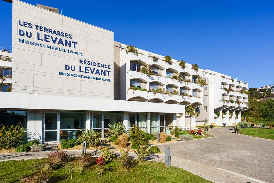 facade maison de retraite moderne et contemporain à Marseille, Résidence Du Levant