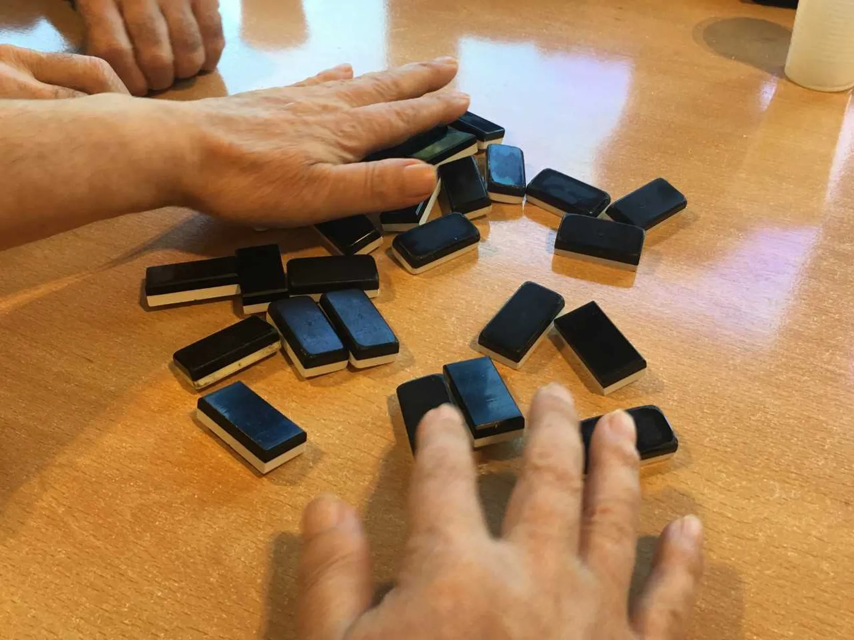DOMINO.png