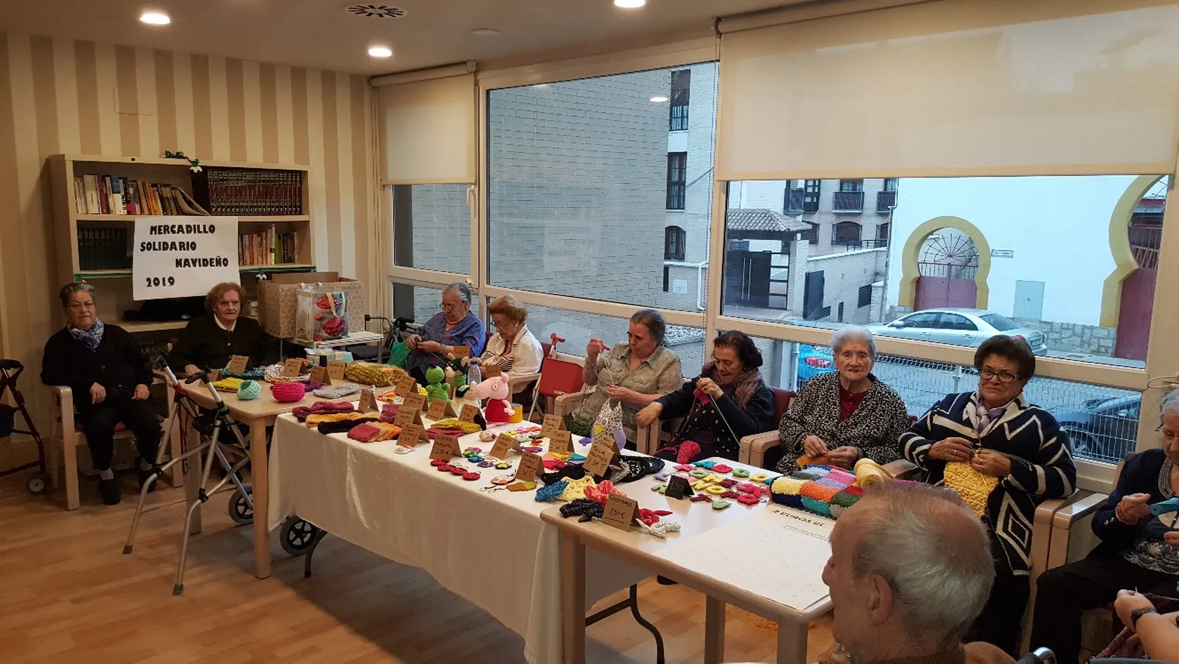 mercadillo-solidario-Bargas.jpg