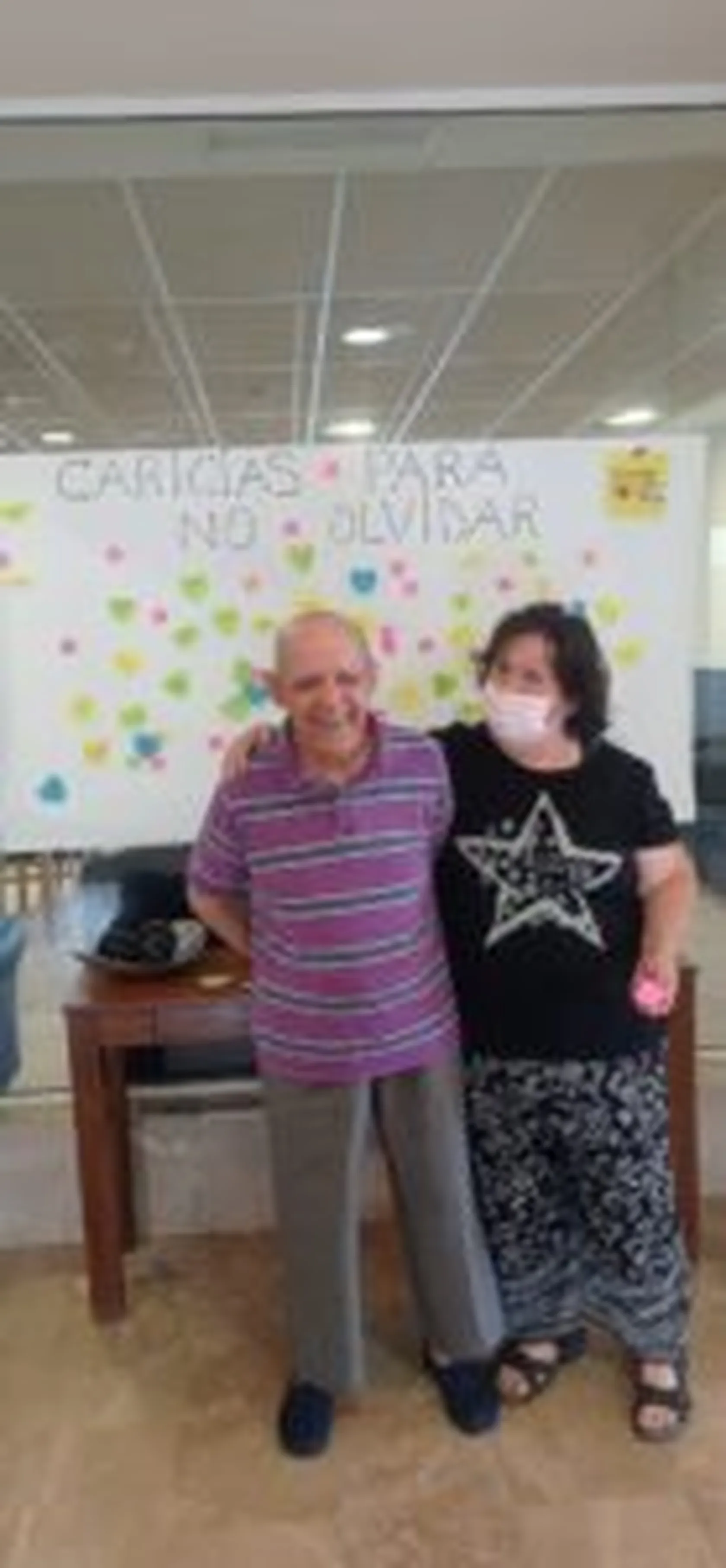 CARICIAS-5-139x300.jpg