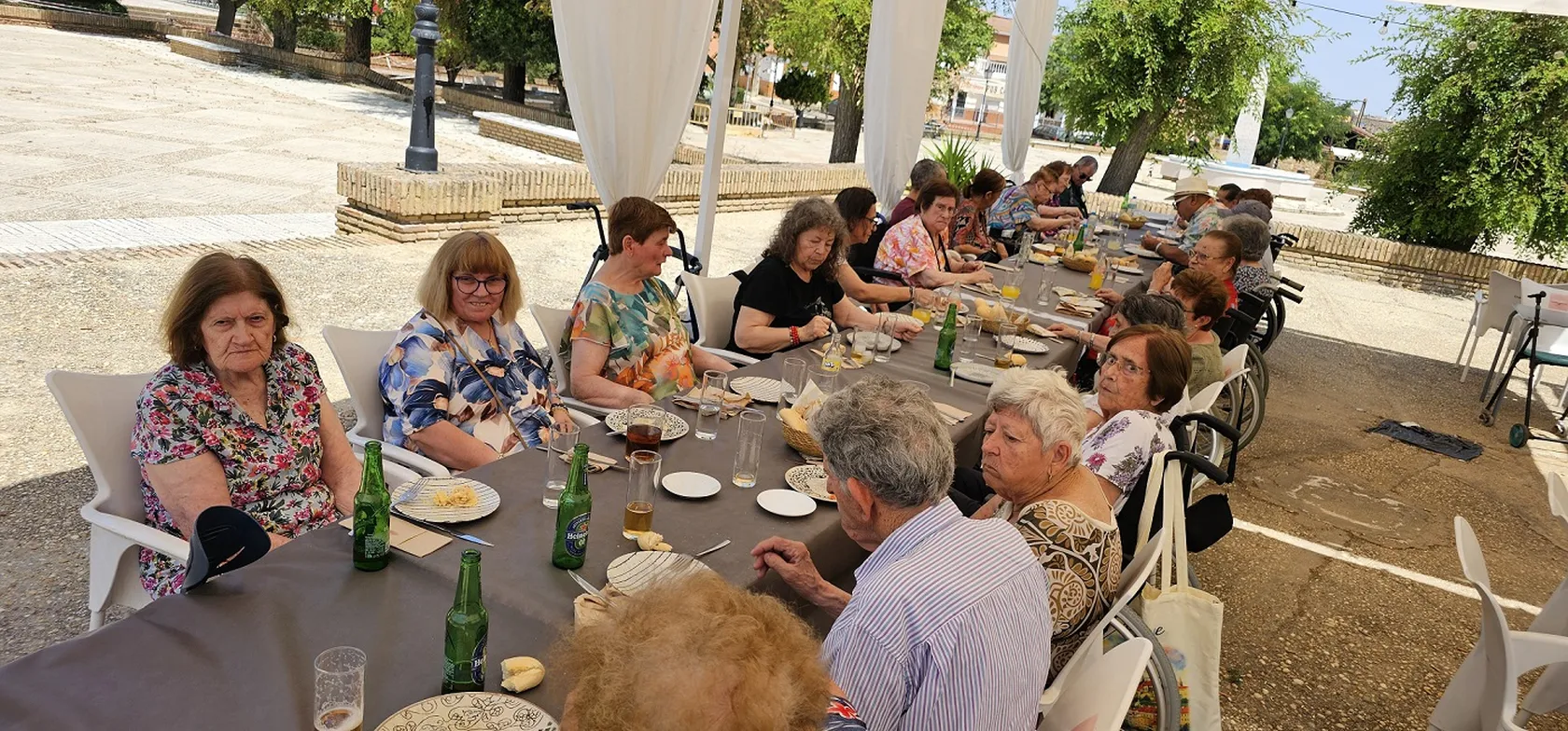 ede5ea09-034b-4cb2-9415-8c444e6d2dbe.jpg