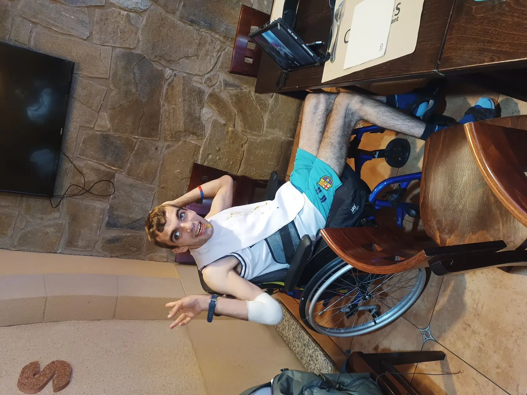61f960a1-afc2-4660-9105-264042051e55.jpg