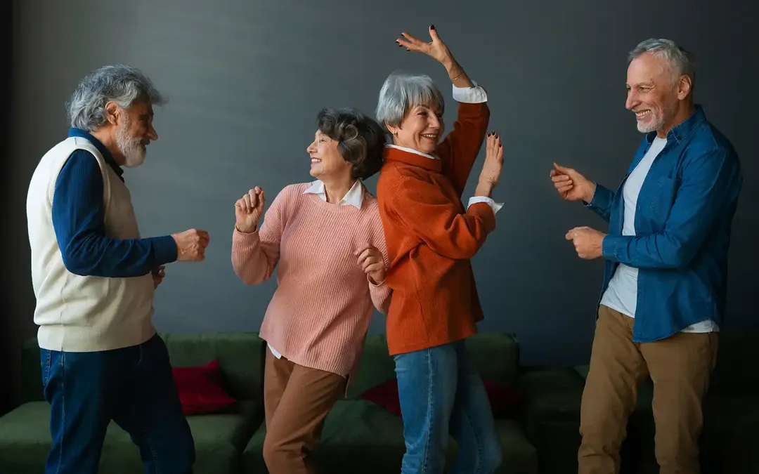 Beneficios del baile para el corazón en adultos mayores