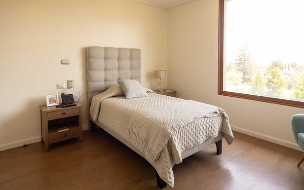 Habitación-modelo-02-de-la-residencia-para-mayores-Acalis-Los-Dominicos