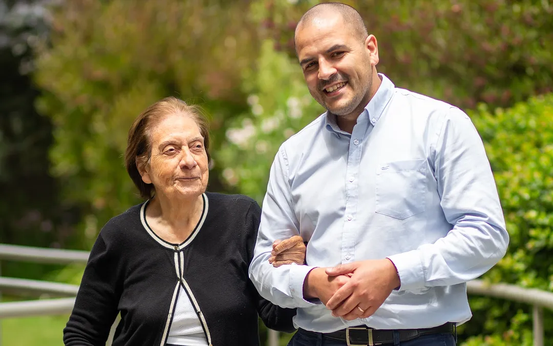 Paseo jardín Acalis Montemar