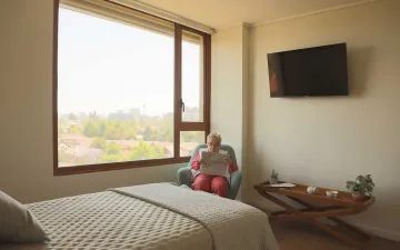 Habitación-modelo-de-la-residencia-para-mayores-Acalis-Los-Dominicos