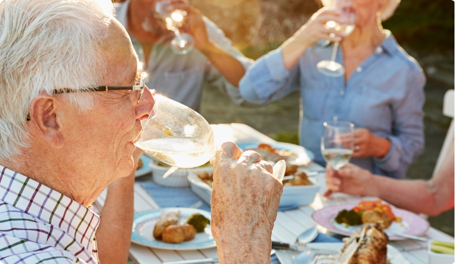 Los beneficios de la vida social para los adultos mayores