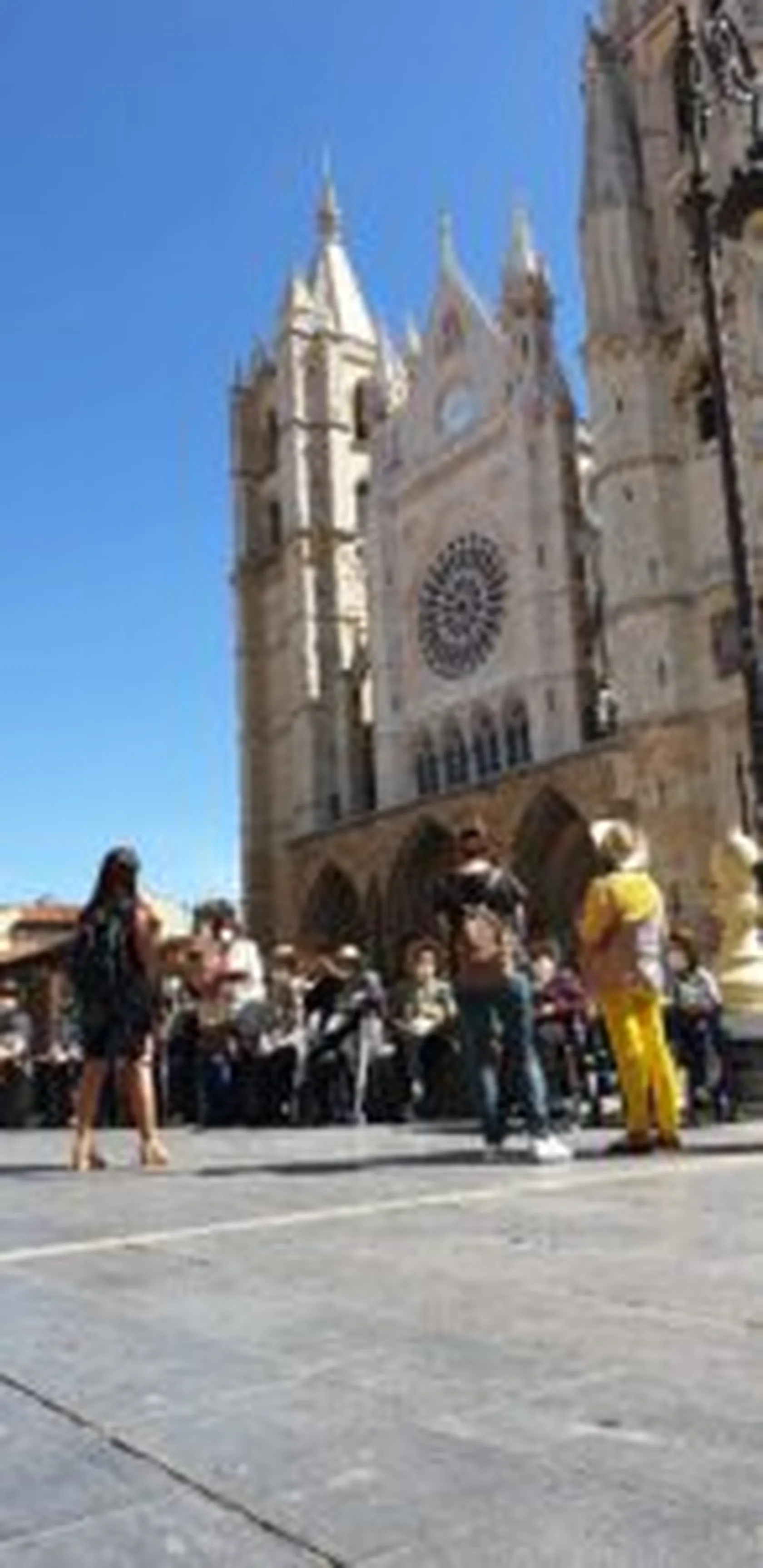 Catedral-Free-Tour-DomusVi-Nuestra-Senora-del-Camino1-146x300.jpg