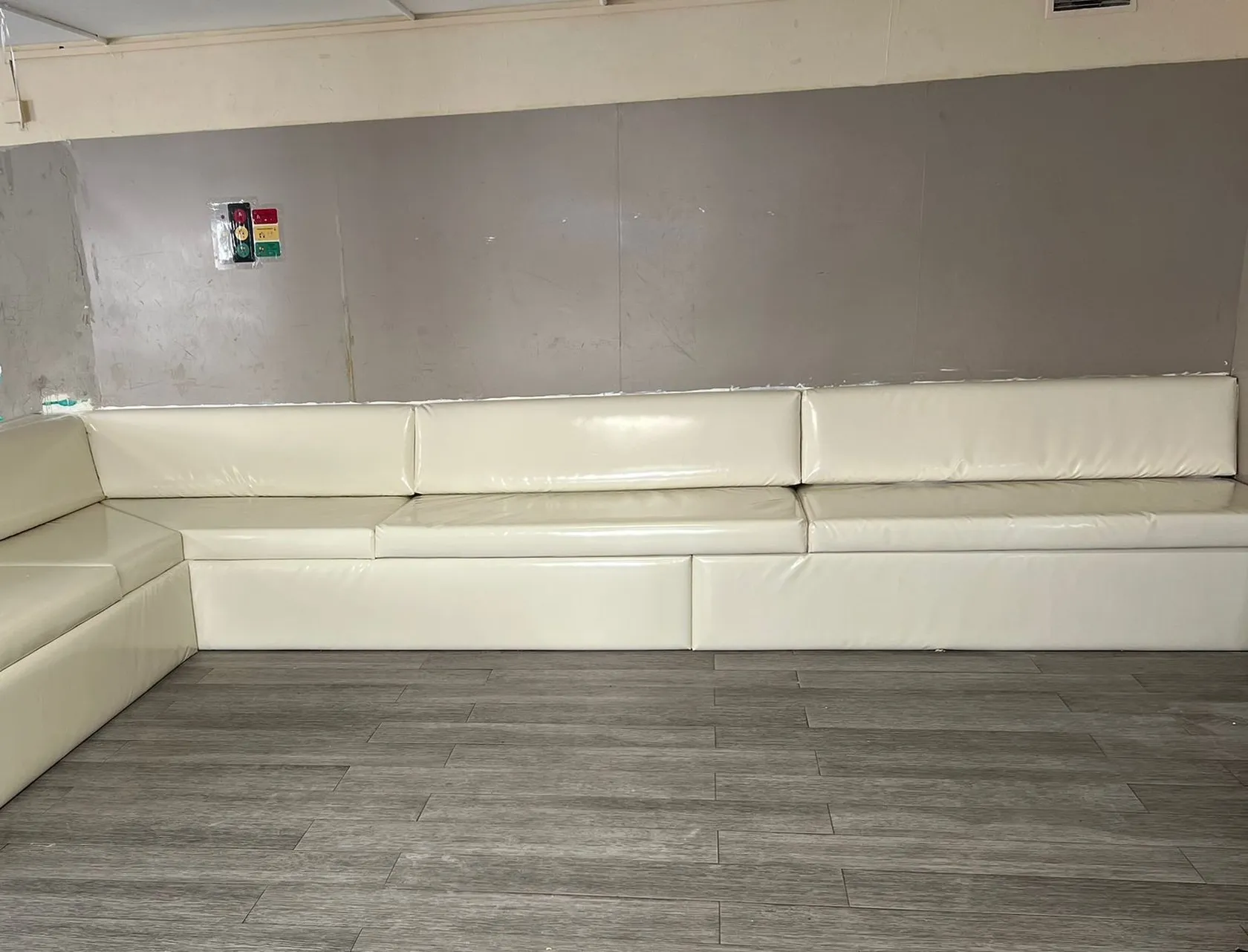 6eba6ea6-b286-497d-9cd4-872a8e3935d6.jpg