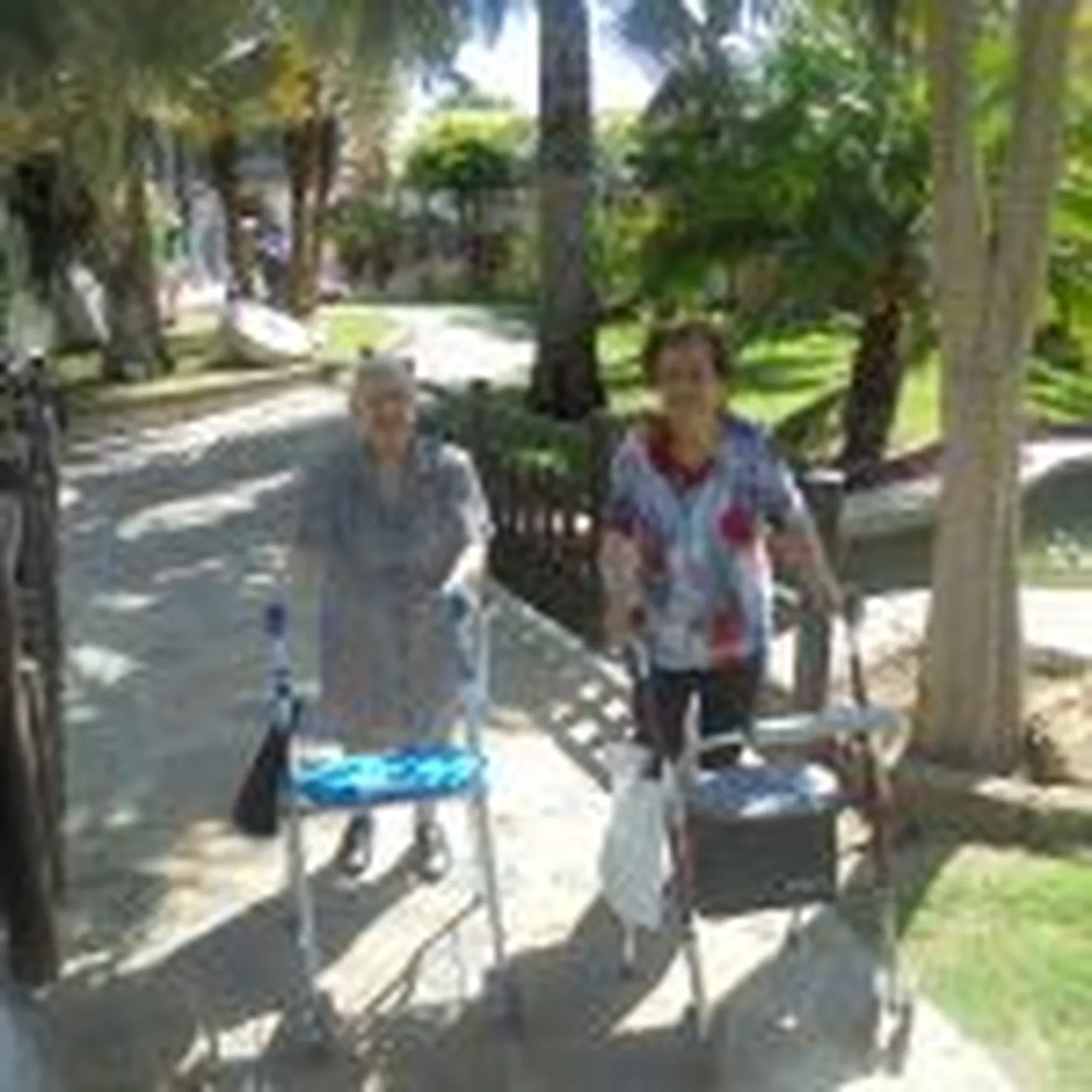 DSC09445-150x150.jpg