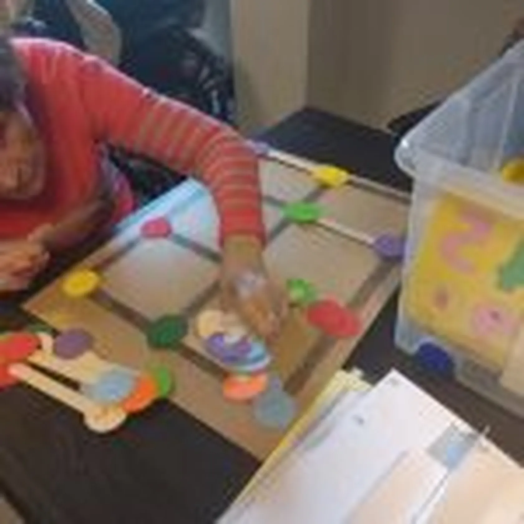 DomusVi-Alcalá-de-Guadaíra-y-terapia-Montessori-150x150.jpg