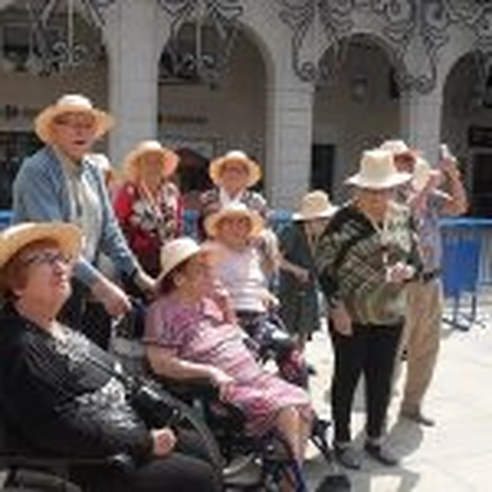 SDC10627-150x150.jpg