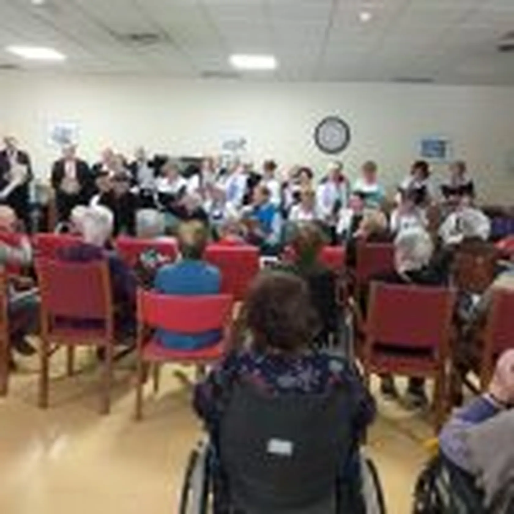 DomusVi-Valdemoro-coro-amigos-del-buen-cantar-4-150x150.jpeg