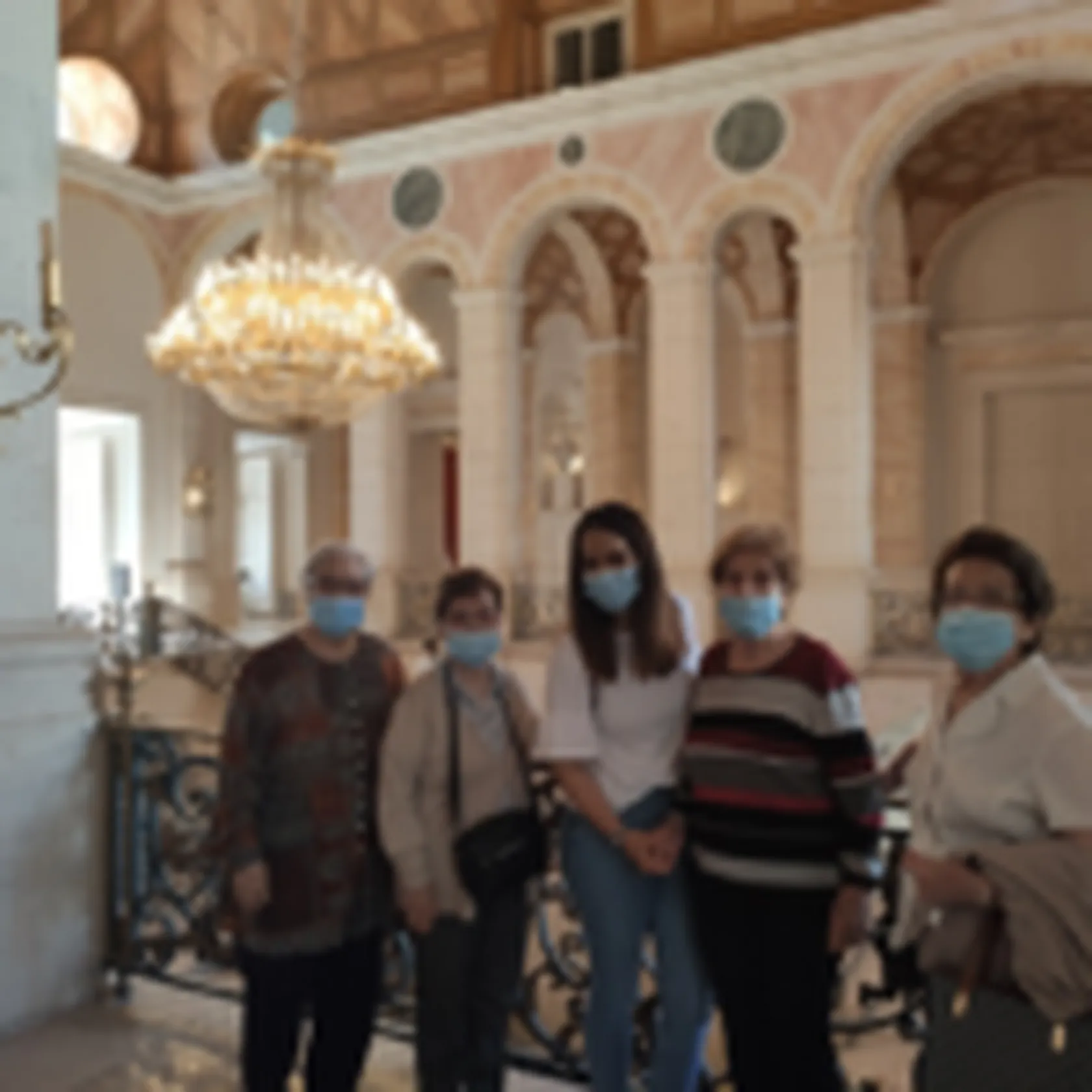 DomusVi-Real-Deleite-visita-Palacio-Real3-1-150x150.png