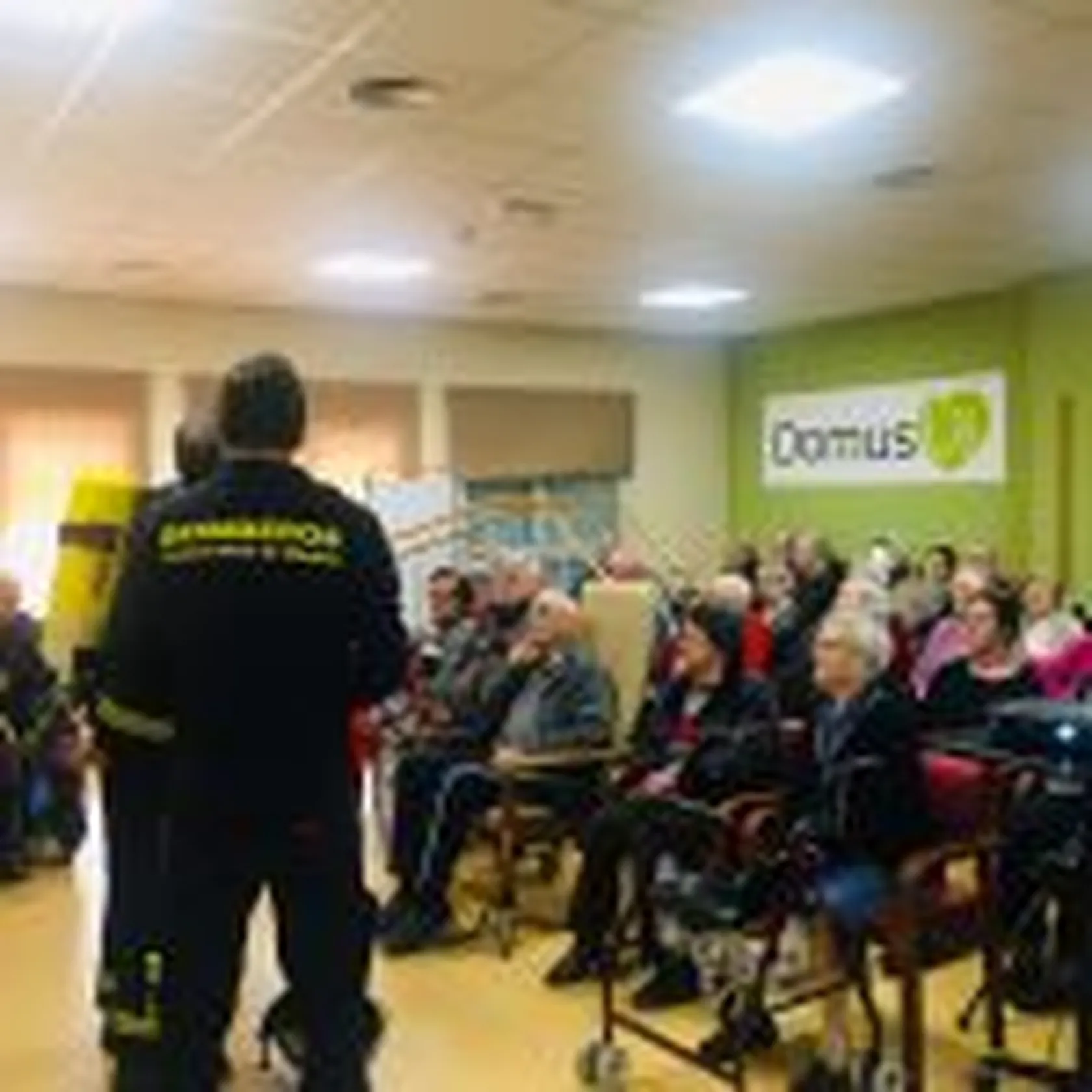 DomusVi-Valdemoro-charla-bomberos-5-150x150.jpg
