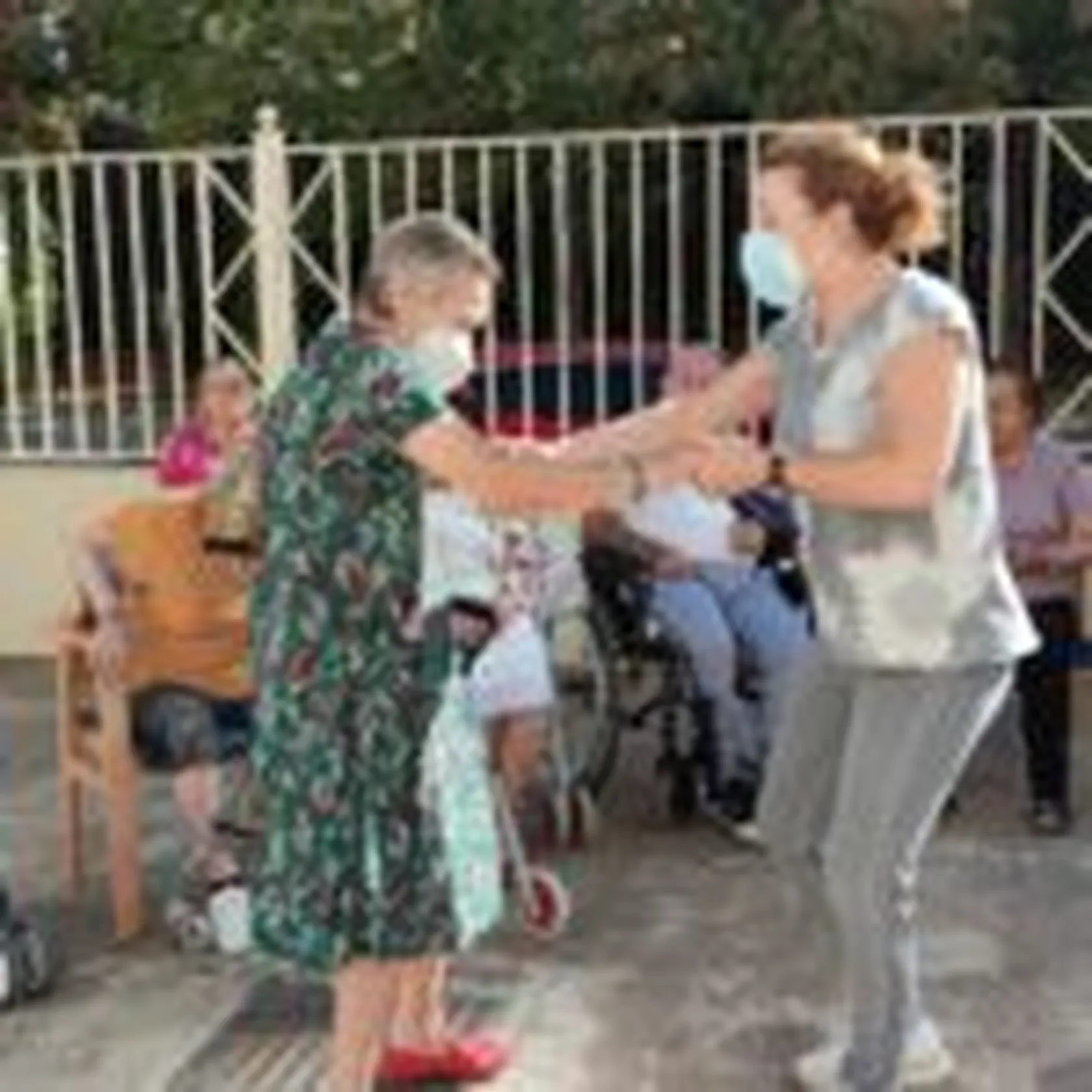 1665744526396-min-150x150.jpg
