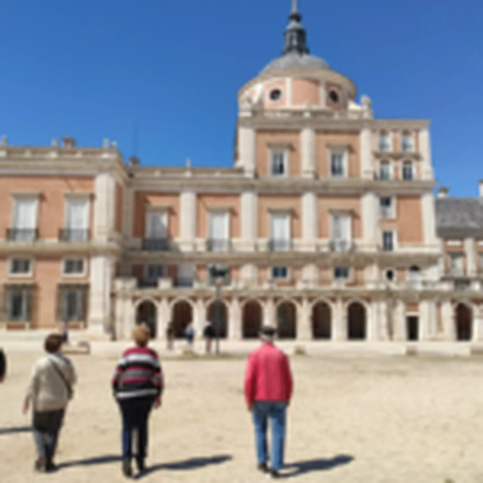 DomusVi-Real-Deleite-visita-Palacio-Real4-1-150x150.png