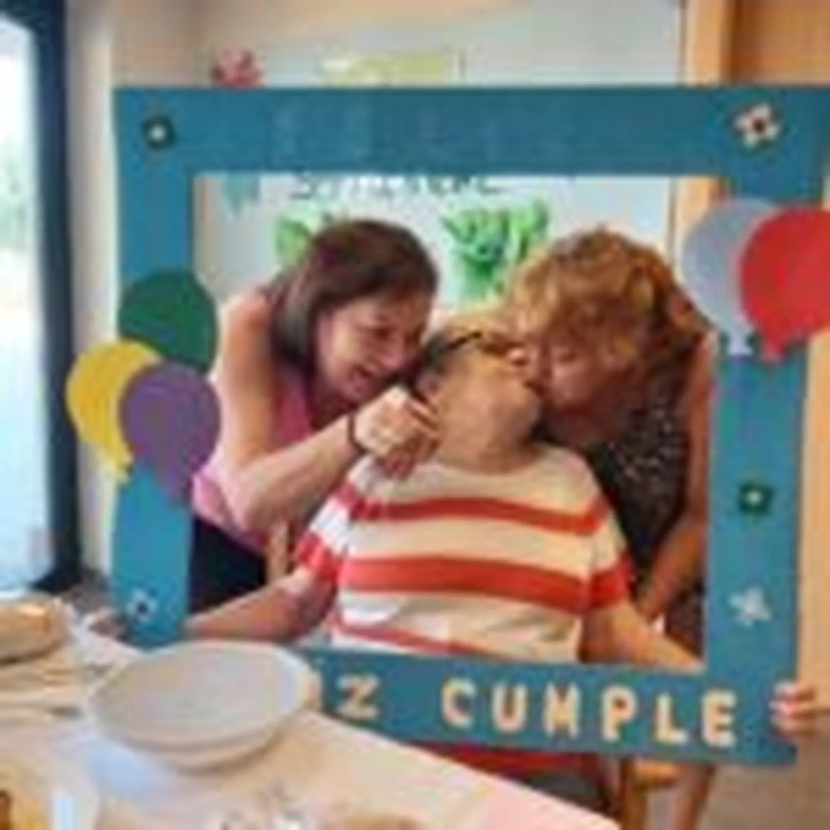 Cumple-residente-DomusVi-Alcala-de-Guadaira-150x150.jpg