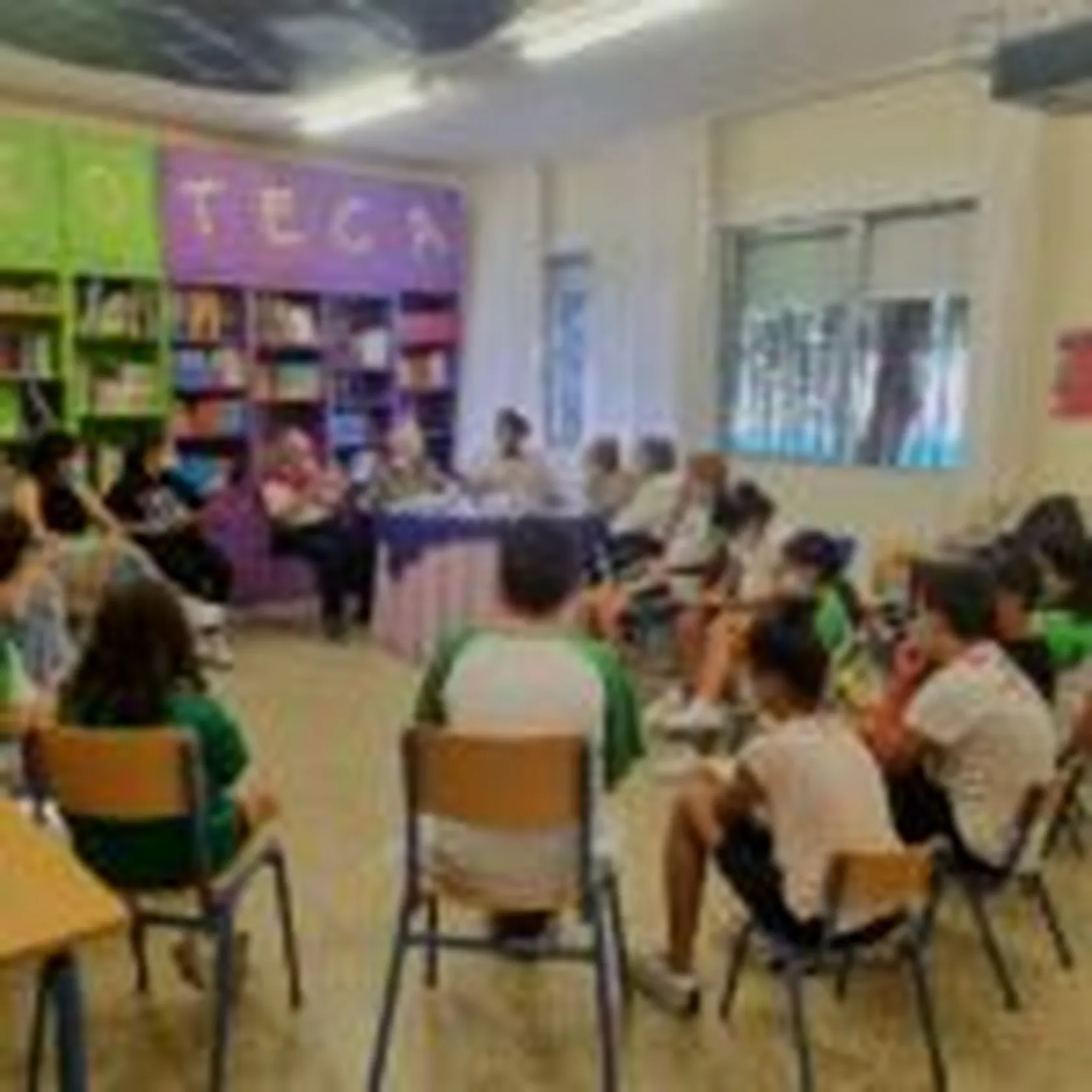 biblioteca1-150x150.jpg