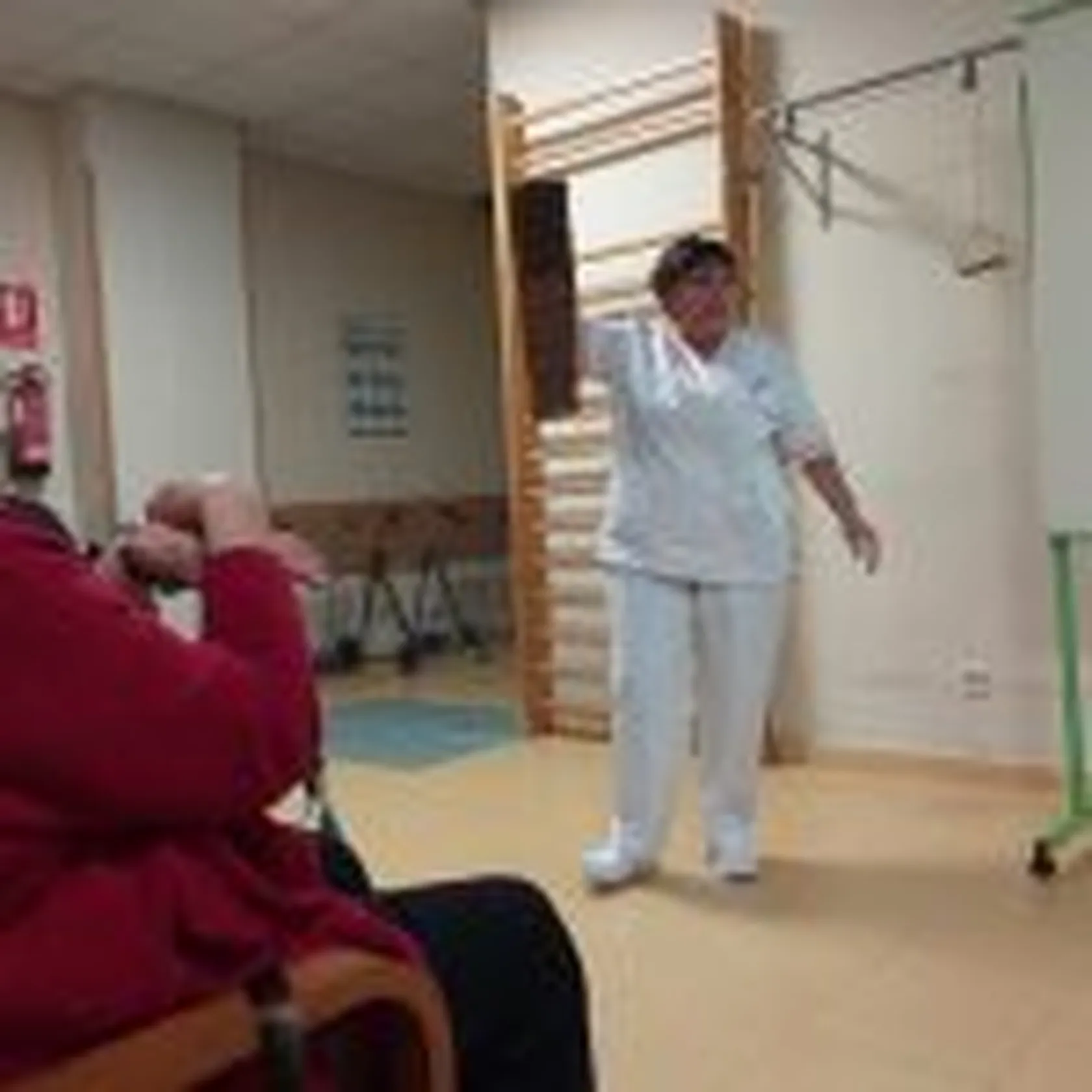 DomusVi-Valdemoro-12-meses-12-charlas-fisioterapia13-150x150.jpeg