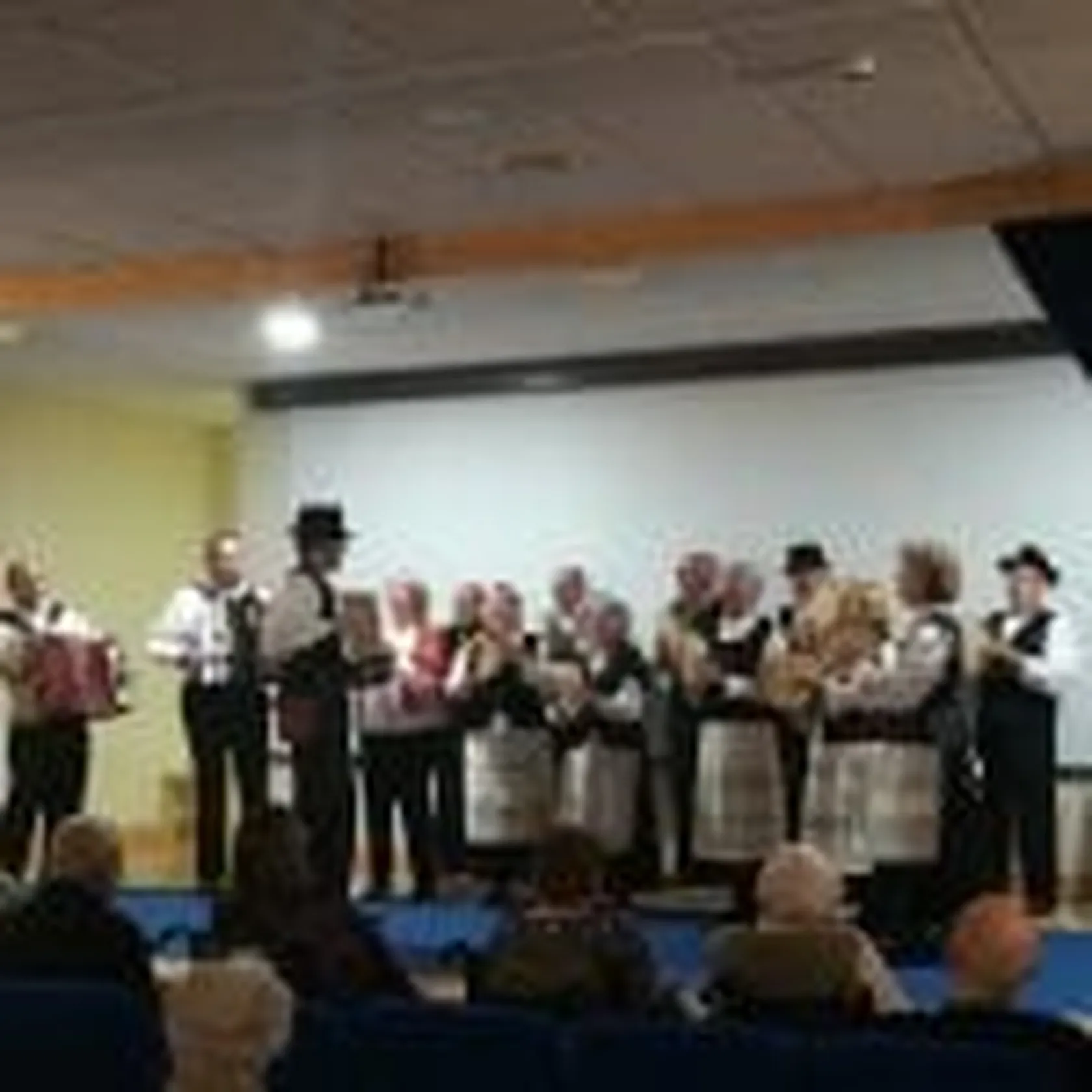 COSTUMES-DE-BERGONDO-ABRIL-MATOGRANDE-3-150x150.jpg