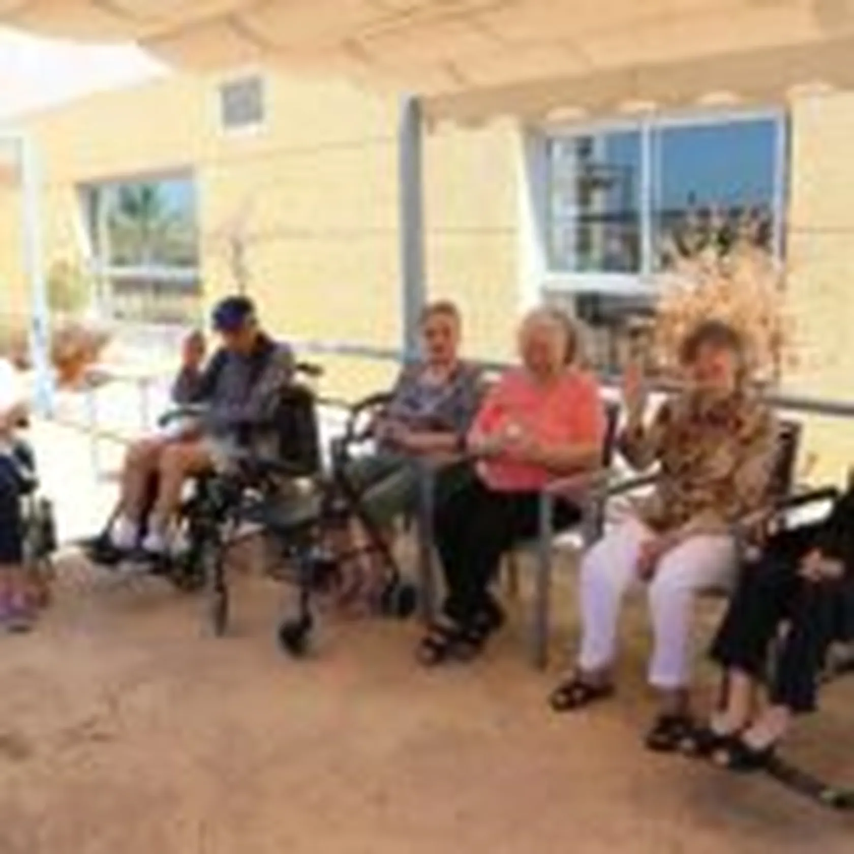 terraza-DomusVi-Santa-Pola-1-150x150.jpg