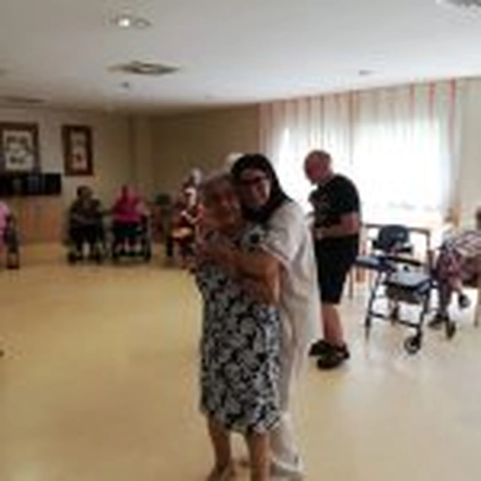 Baile-Agosto-DomusVi-Babel-12-150x150.jpg