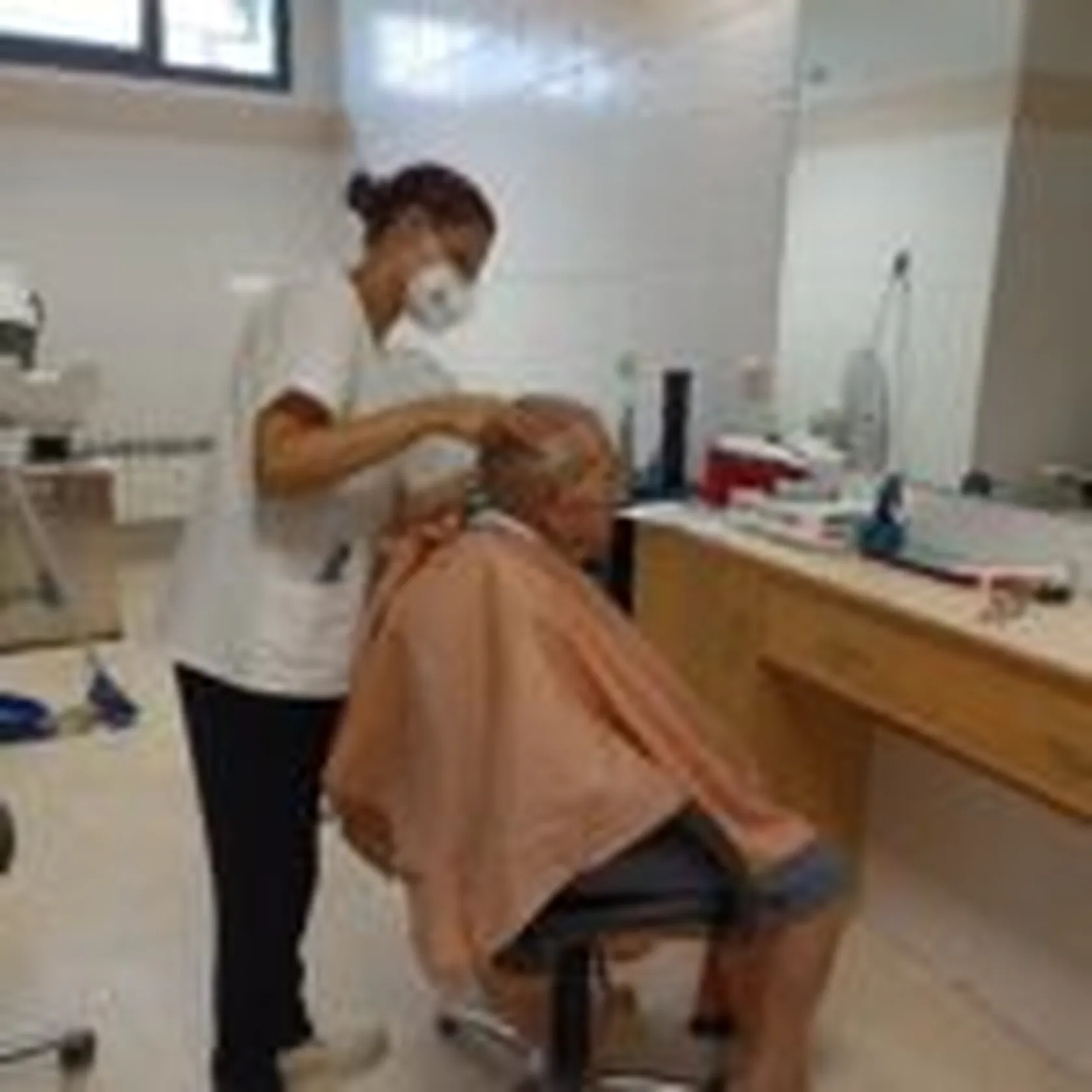 DOMUS-VI-QUIJORNA-DIA-DEL-PELUQUERO-3-150x150.jpg