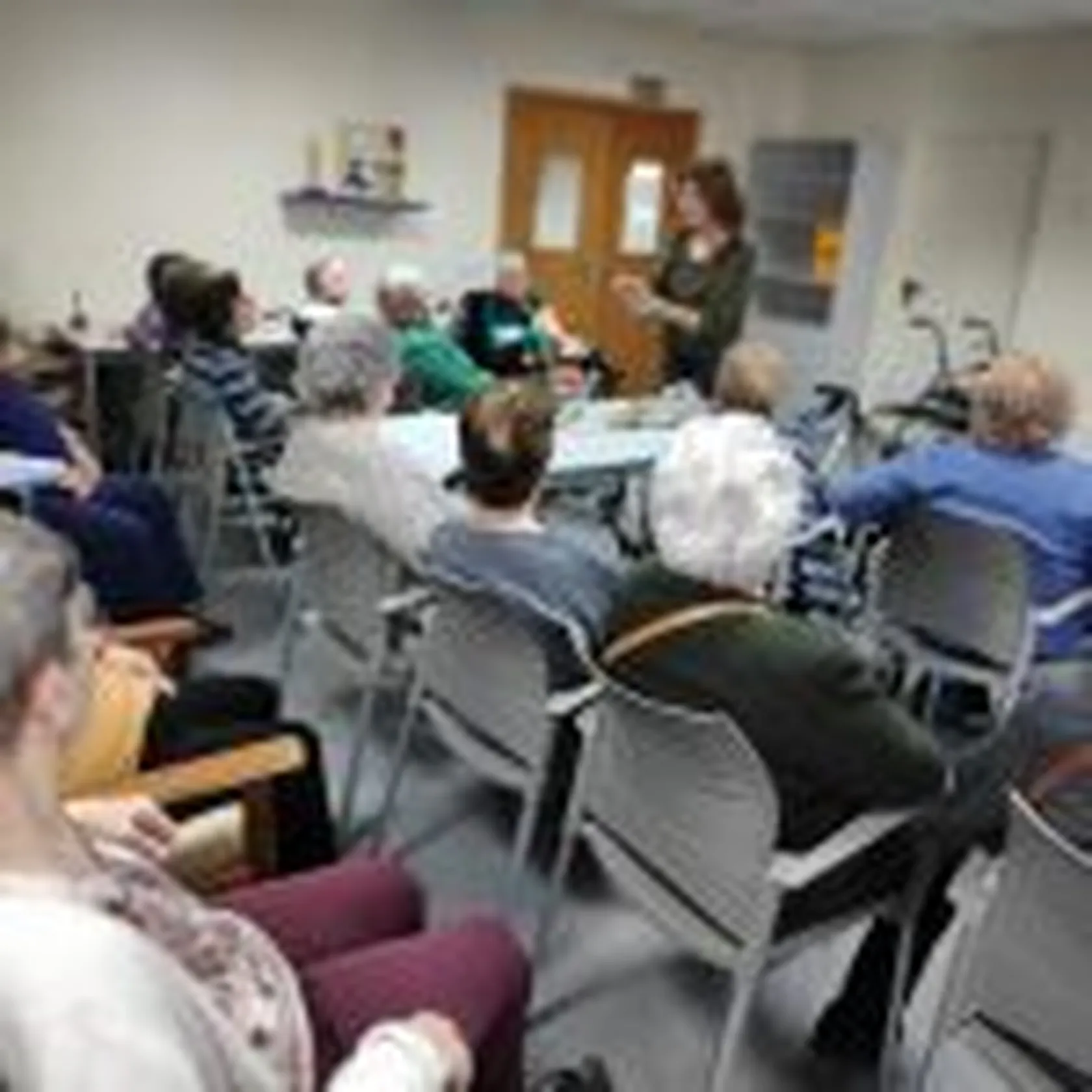 DomusVi-Valdemoro-charla-con-p-de-puchero-1-150x150.jpeg
