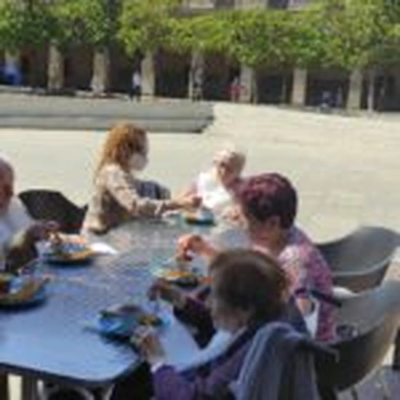 mesa-plaza-1-zalfonada-min-150x150.jpg
