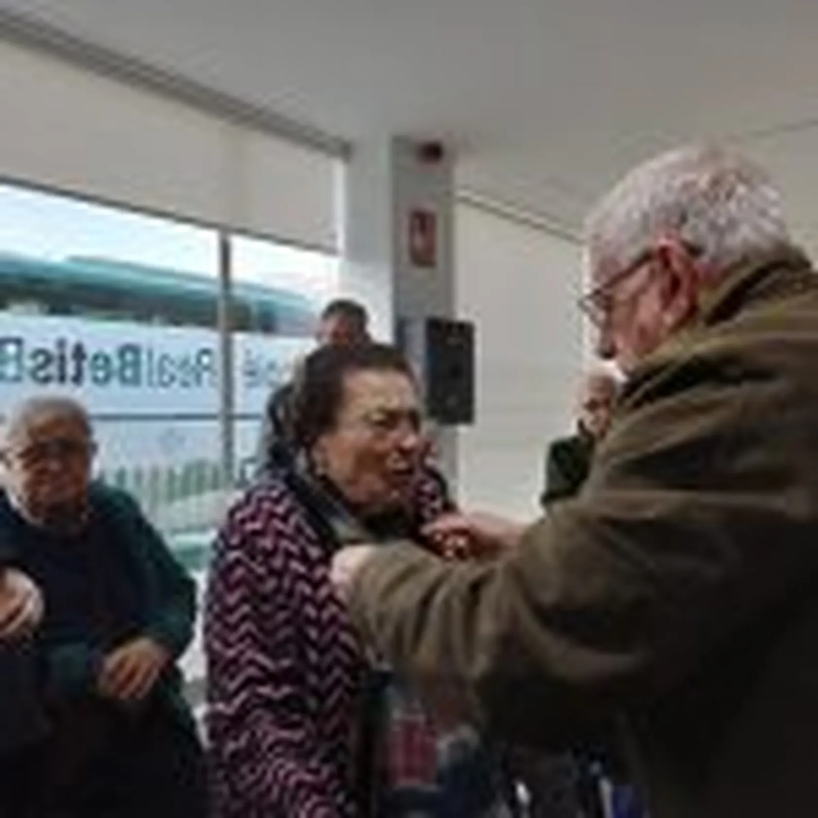 DomusVi-Alcalá-de-Guadaíra-con-el-Betis-150x150.jpg