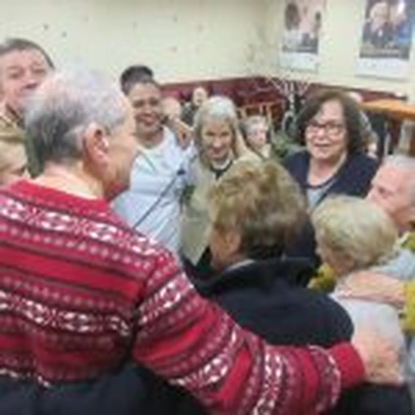 ABRAZO-GRUPAL-150x150.jpg