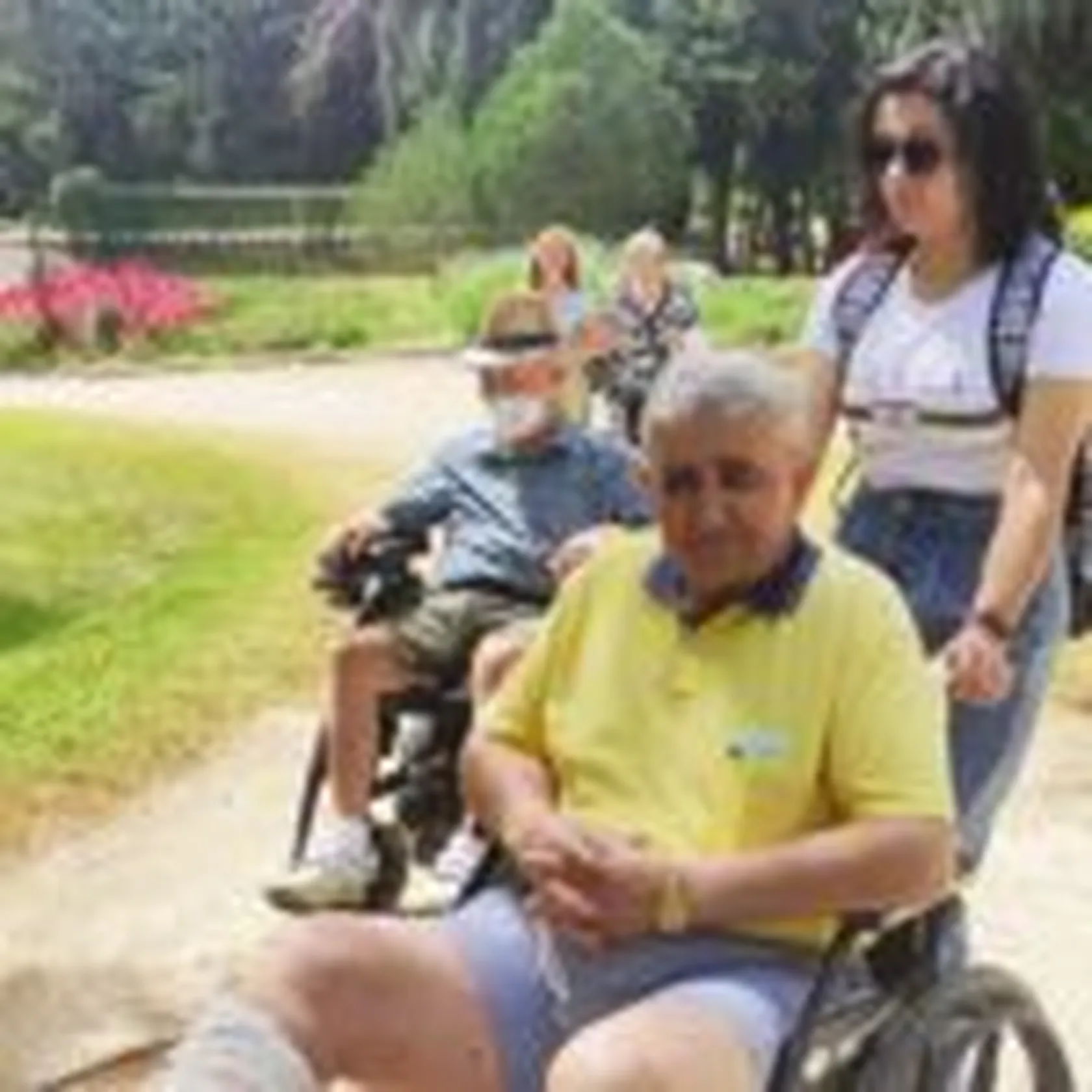 paseo-rosaleda-min-150x150.jpg