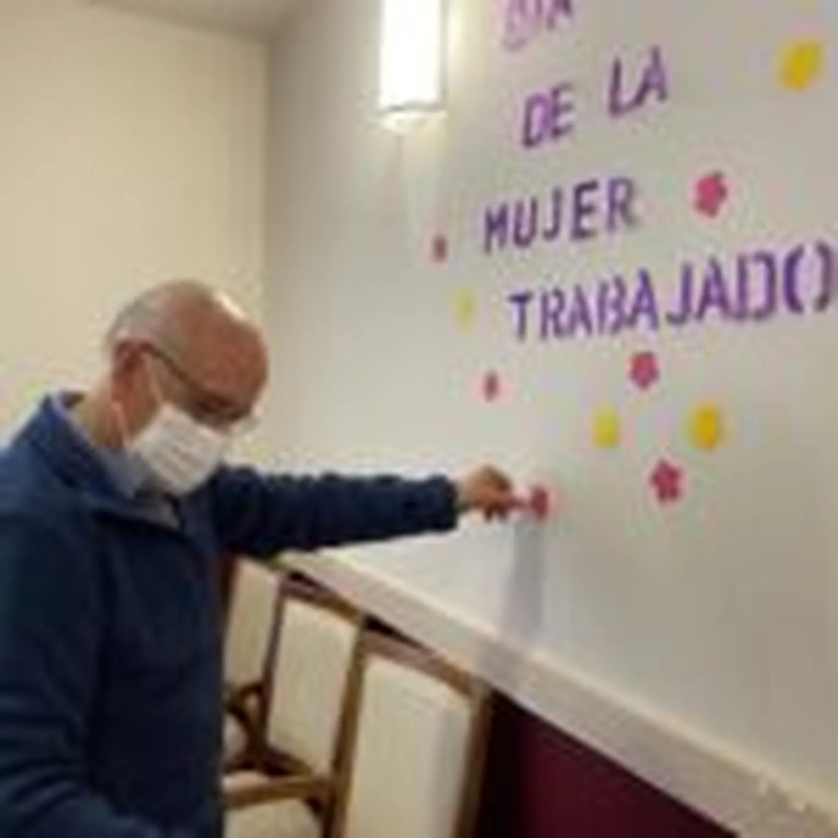 JOSE-LUIS-PONIENDO-LAS-FLORES-150x150.jpg