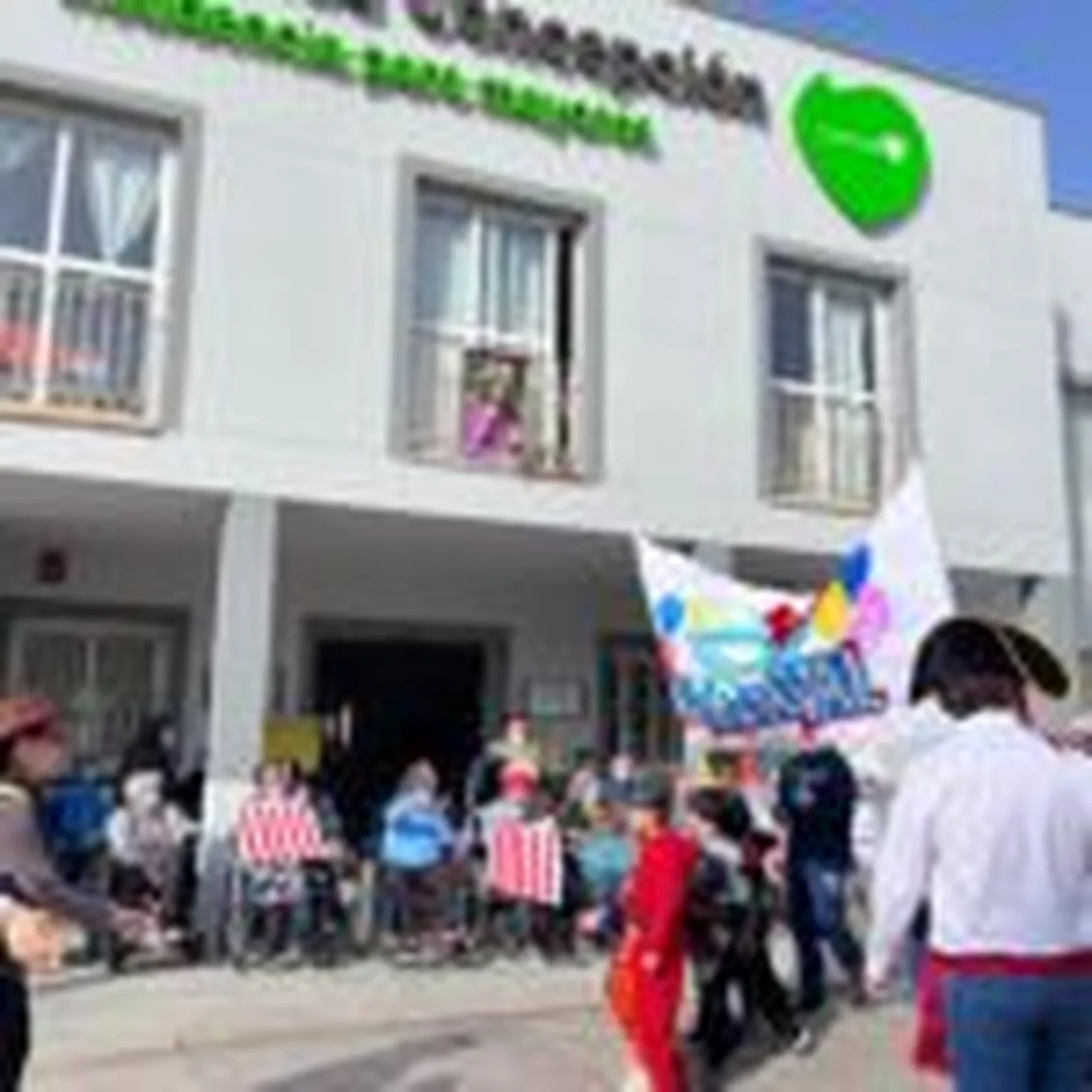 1677085413104-min-150x150.jpg