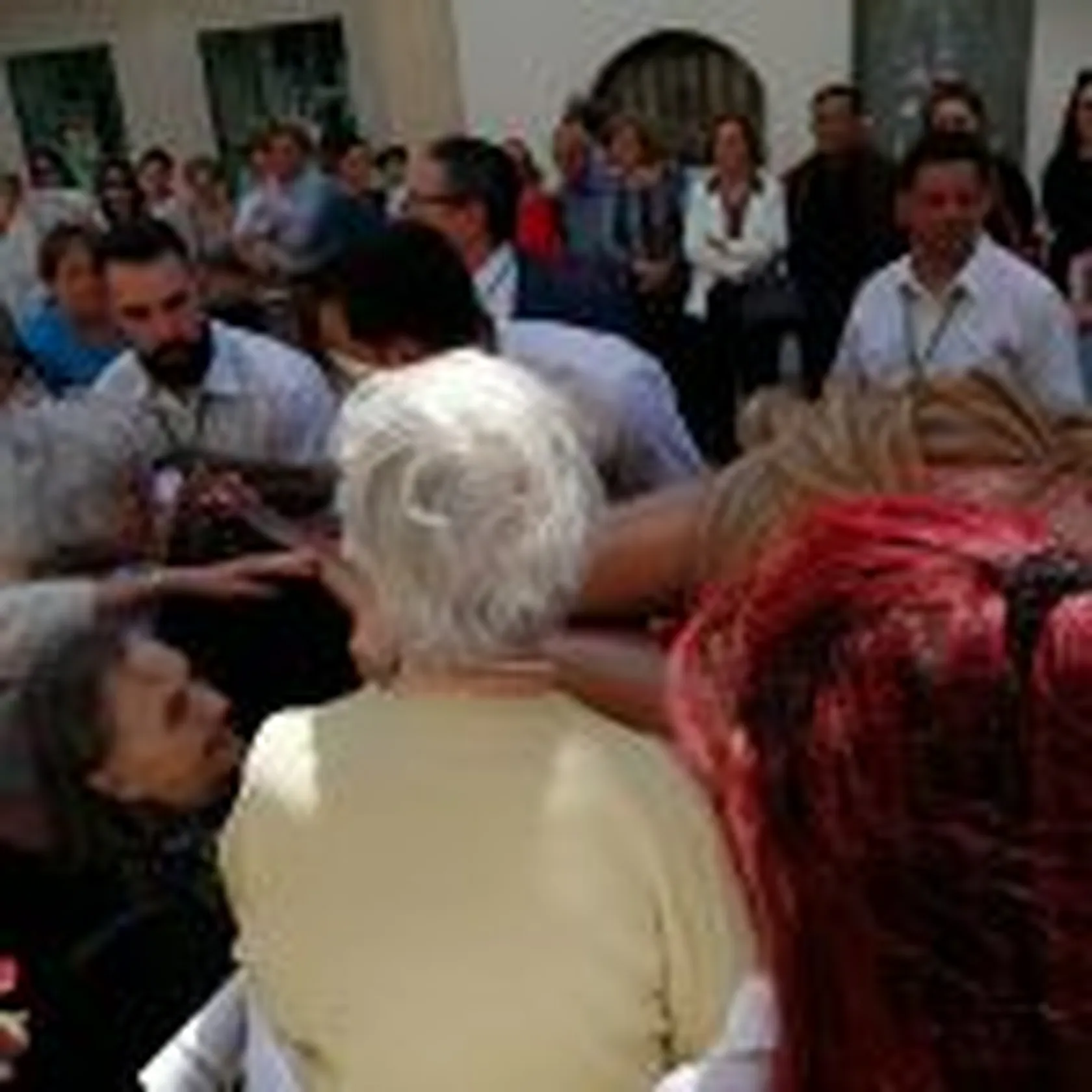 BESO-AL-CRISTO-DE-LOS-ENFERMOS-150x150.jpg
