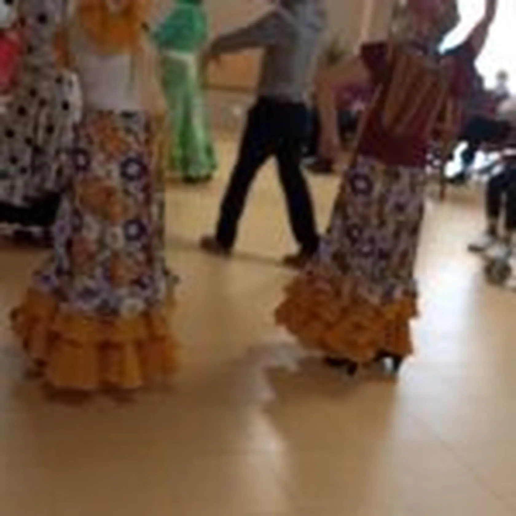 GRUPO-SEVILLANAS-DOMUSVI-VALDEMORO-4-150x150.jpg
