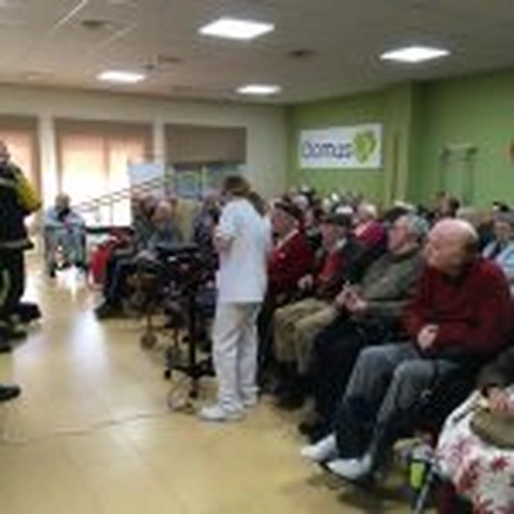 DomusVi-Valdemoro-charla-bomberos-2-150x150.jpg