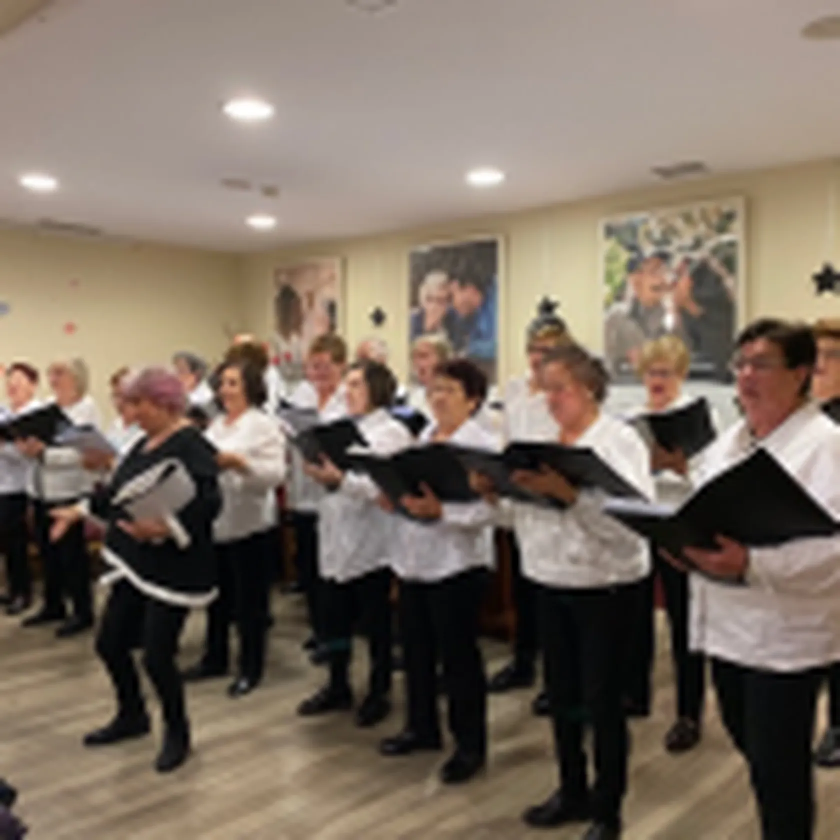 CORO-CANTANDO-2-150x150.png