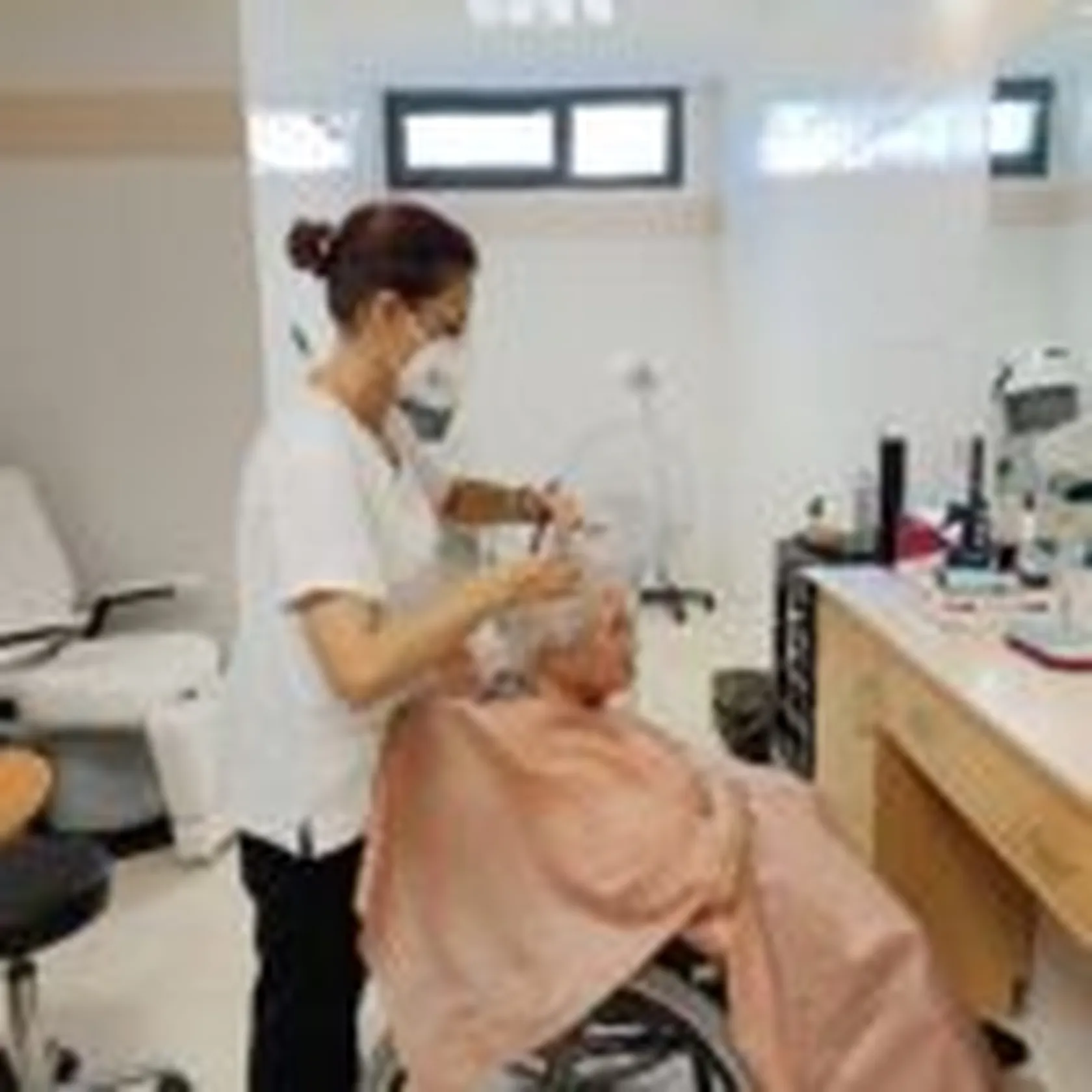 DOMUS-VI-QUIJORNA-DIA-DEL-PELUQUERO-150x150.jpg