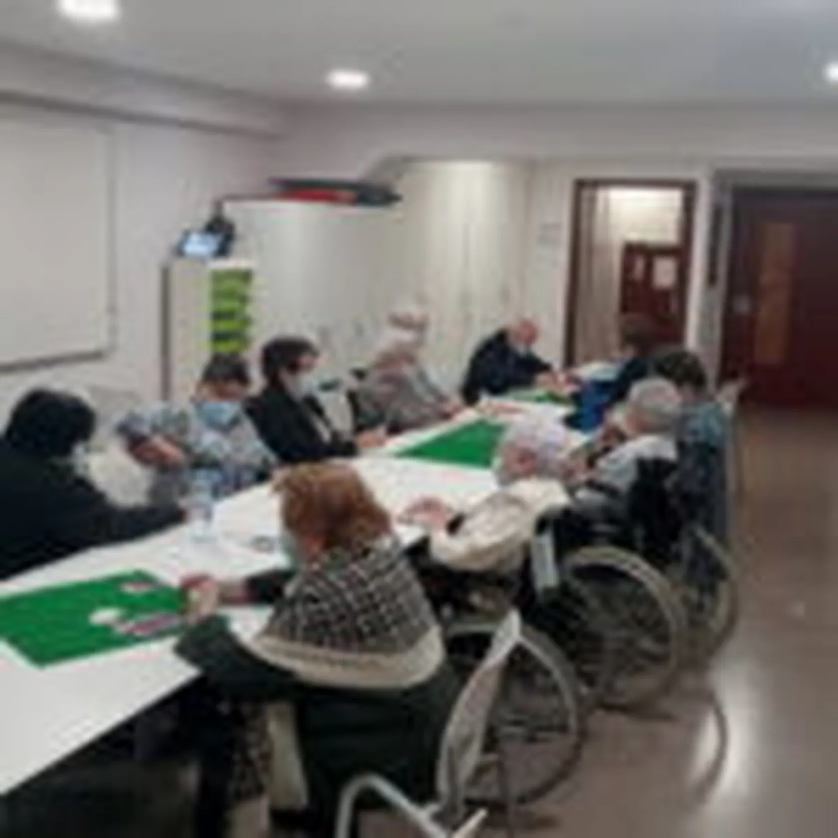 grupo-en-juegos-d-emensa-150x150.jpg