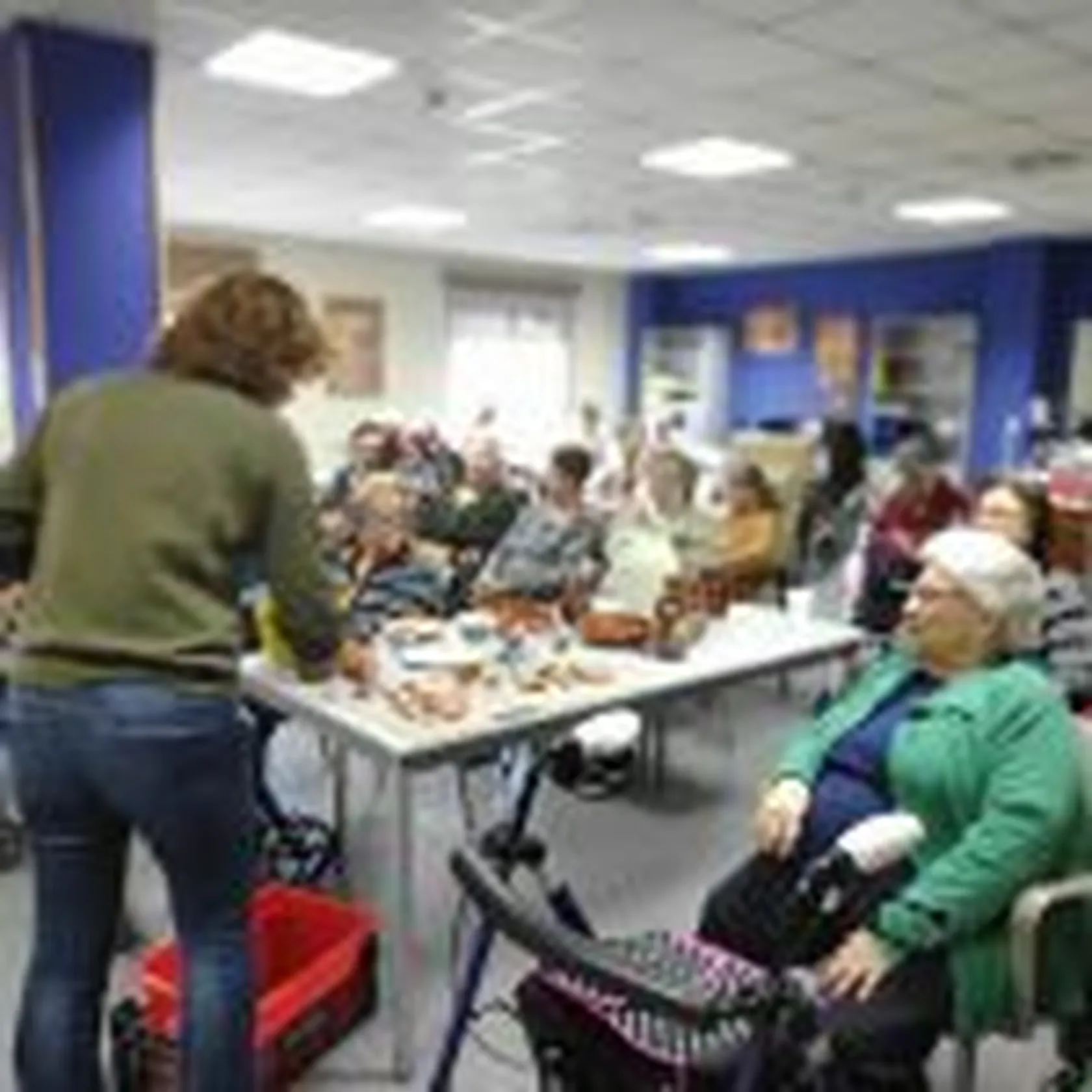 DomusVi-Valdemoro-charla-con-p-de-puchero-2-150x150.jpeg