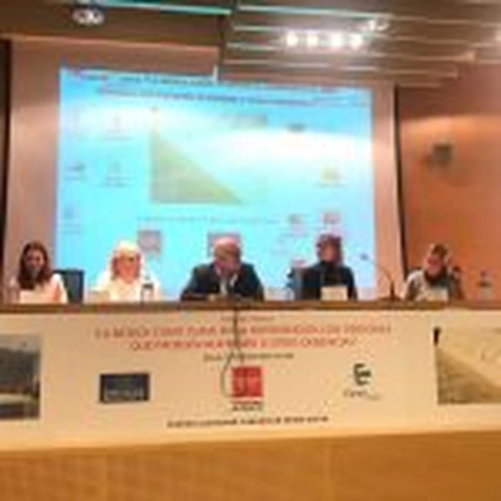 DomusVi-Valdemoro-simposio-tecnico-música-en-Alzheimer-5-150x150.jpeg
