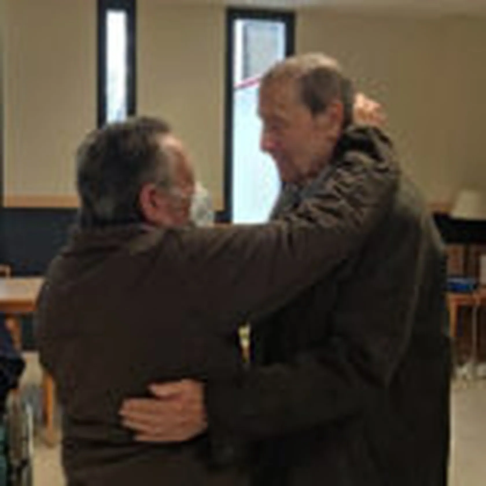 día-del-abrazo-2-150x150.jpg