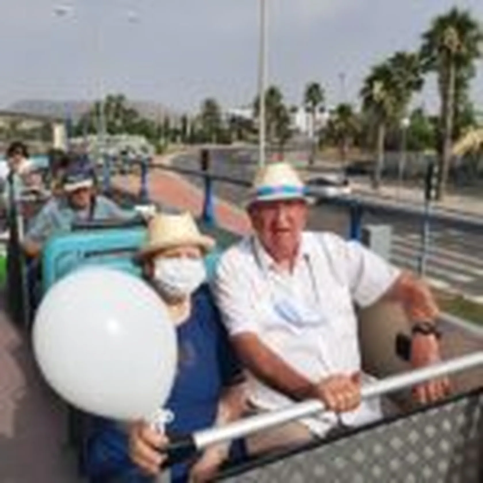 Bus-Hogueras-DomusVi-Alicante-2-150x150.jpg